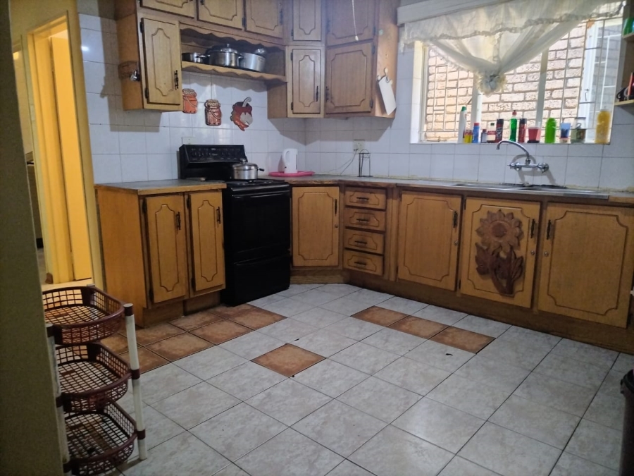 2 Bedroom Property for Sale in Rustenburg Central North West